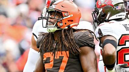 Browns RB Kareem Hunt Pessimistic About Returning to Team