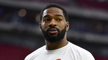 Analyst Connects Bears to Possible $8 Million Veteran QB Addition in 2024
