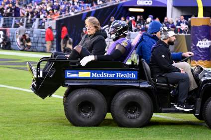 Lamar Jackson, Patrick Queen Avoid Season-Ending Injuries vs. Broncos