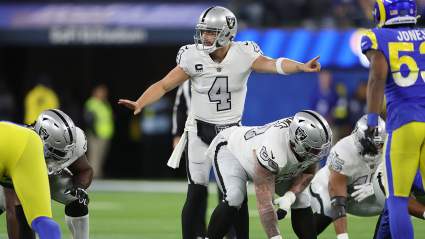 Derek Carr Sounds off on Speculation Regarding Raiders Future
