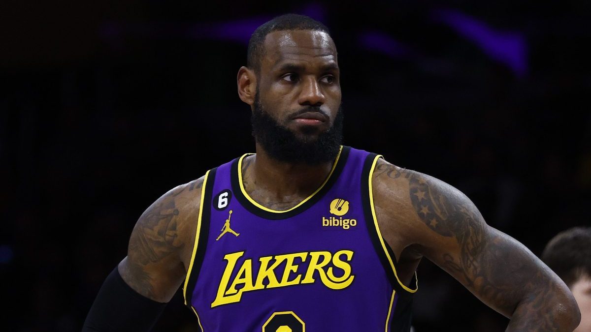 LeBron James hinting at roster changes on the Lakers