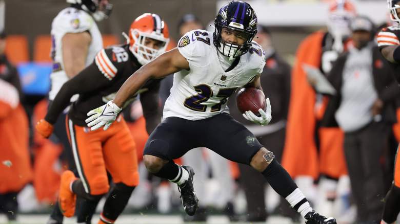 Ravens Fans Want Jonathan Taylor After Dobbins Injury