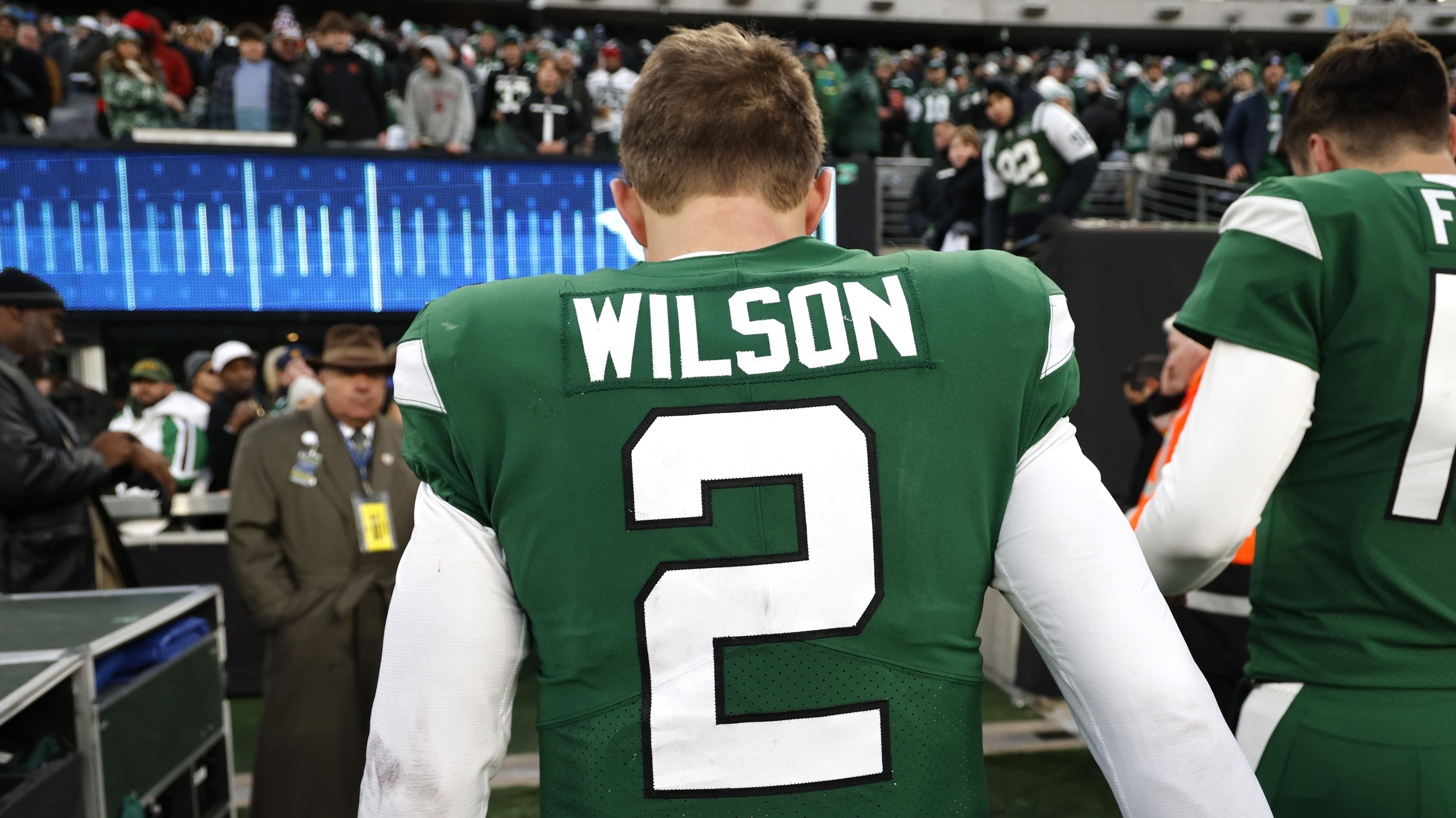 New York Jets QB Zach Wilson reveals what Tampa Bay Buccaneers QB Tom Brady  told him postgame - Sports Illustrated New York Jets News, Analysis and More