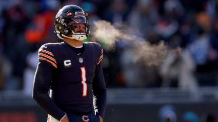 Bears QB Justin Fields’ Status in Question After 2 Injuries vs. Bills