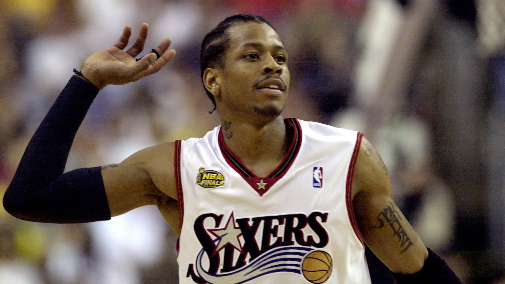 Allen Iverson of the Philadelphia 76ers arrives at the 2004 NBA News  Photo - Getty Images