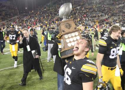 49ers Drawing Success From Both Sides of the Iowa Rivalry