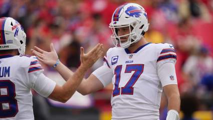 Bills’ Backup QB Made Bizarre Offer to Josh Allen to Keep Him Safe