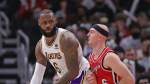 LeBron James Alex Caruso Lakers-Bulls