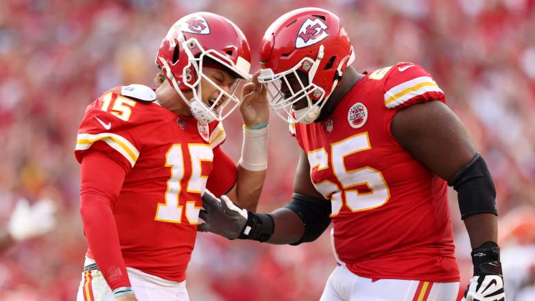 NFL: Patrick Mahomes gets his Kansas City Chiefs linemen Taylor Made golf  clubs for Christmas