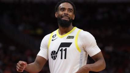 Proposed 3-Team Trade Sends Lakers 5 New Players