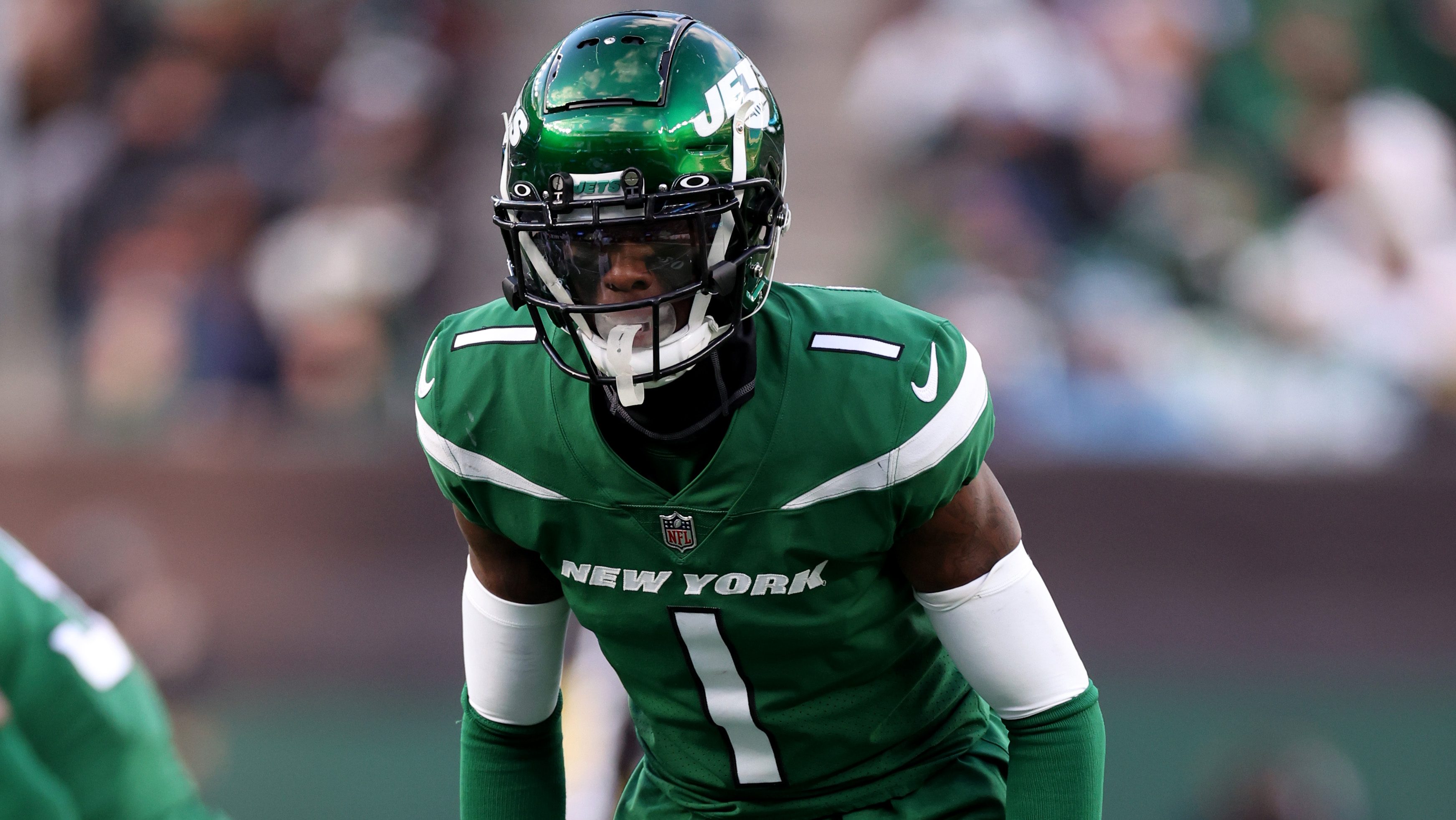 Sauce Gardner, Jets' Top Draft Pick, Signs His Rookie Contract