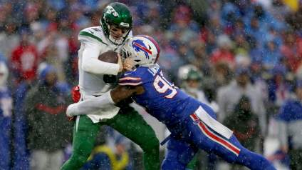 Bills DE Taunts Jets Sideline, Calls Out Team for Cutting Him Last Year