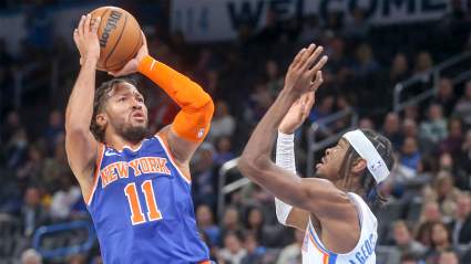 Viral Photo Leaves Knicks Fan Worried About Health of 2 Key Players