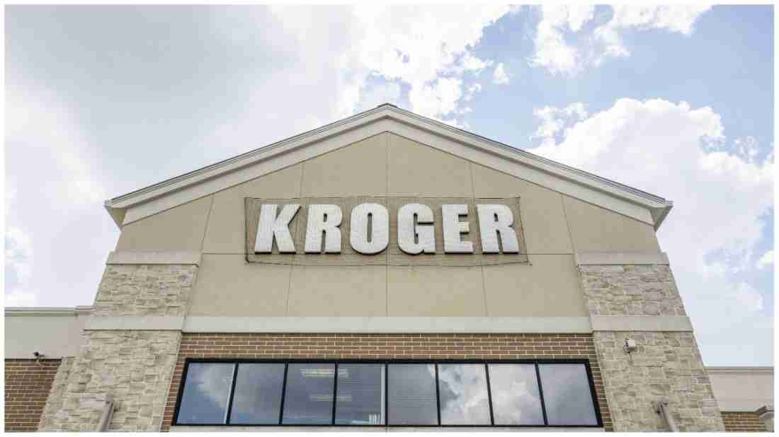 Is Kroger Open or Closed Christmas Day & Eve 2022? [HOURS]