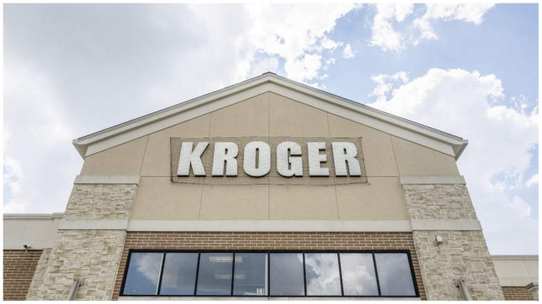 is kroger open christmas day 2022