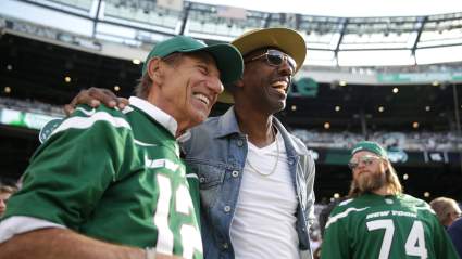 Jets Legend Delivers Unique Recruiting Pitch to Lure Superstar QB to NY