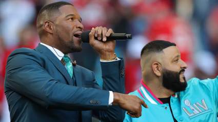 49ers Legend’s Online Feud Now Gets Michael Strahan Involved