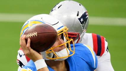 Raiders Sign Super Bowl Champion DL With 17 Career Sacks