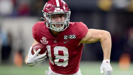 Chiefs Interested in Former Alabama Dual-Threat WR: Report