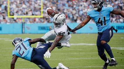Derrick Henry Sends Strong Message to Josh Jacobs Ahead of Free Agency