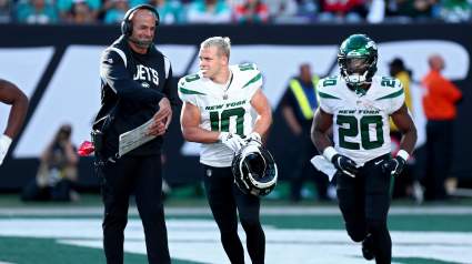 Robert Saleh Provides Hilarious Motivation Ahead of Jets-Dolphins Game