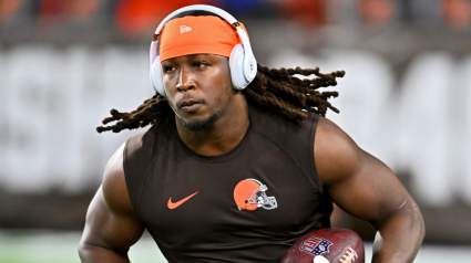 Browns RB Kareem Hunt Hits Rock Bottom Against Commanders