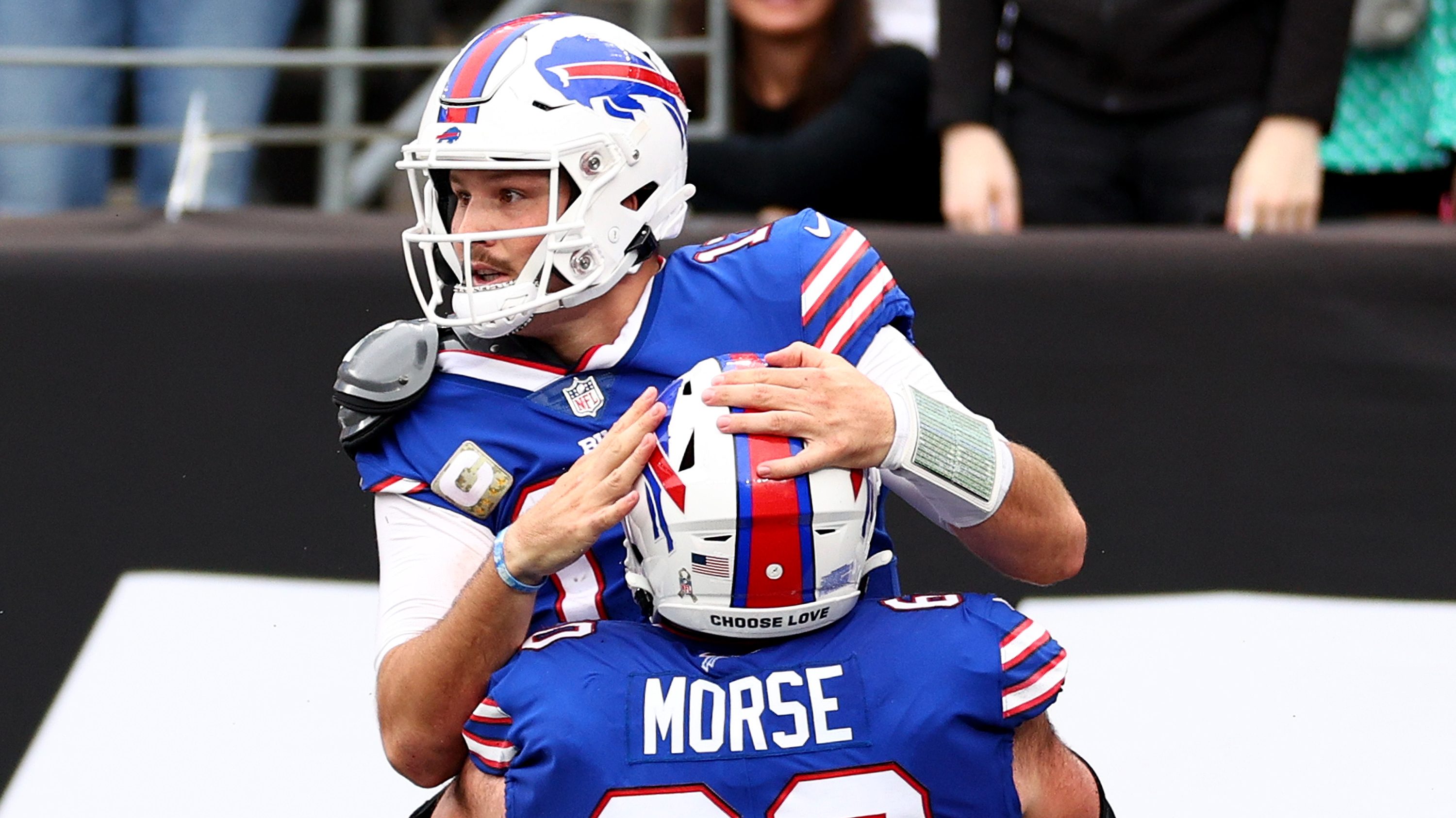 Bills punch playoff ticket with win over Dolphins