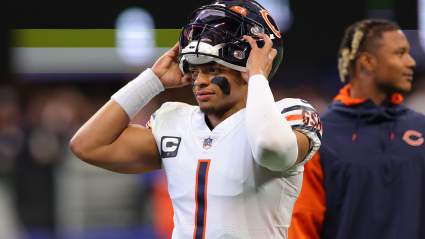 Bears Make Final Decision on Justin Fields Playing vs. Vikings