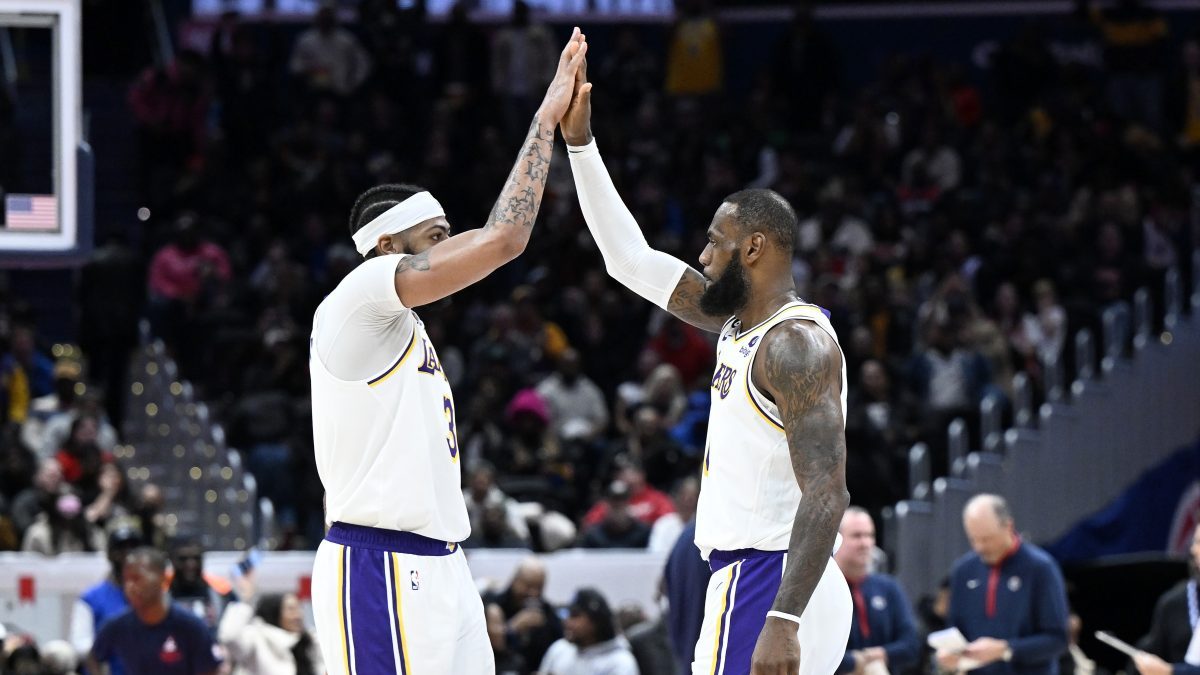 Lakers News: LeBron James Sends Strong Message On Anthony Davis' Return ...