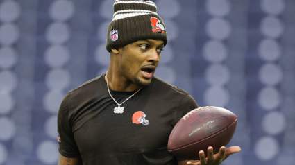 Browns QB Deshaun Watson Pens Emotional Message for GF on Social Media