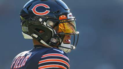 Bears Backtrack on Plans for Justin Fields in Vikings Matchup