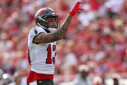 Bucs’ Mike Evans Reveals Favorite Cowboys Star, Turns Heads With Favorite QB Choice