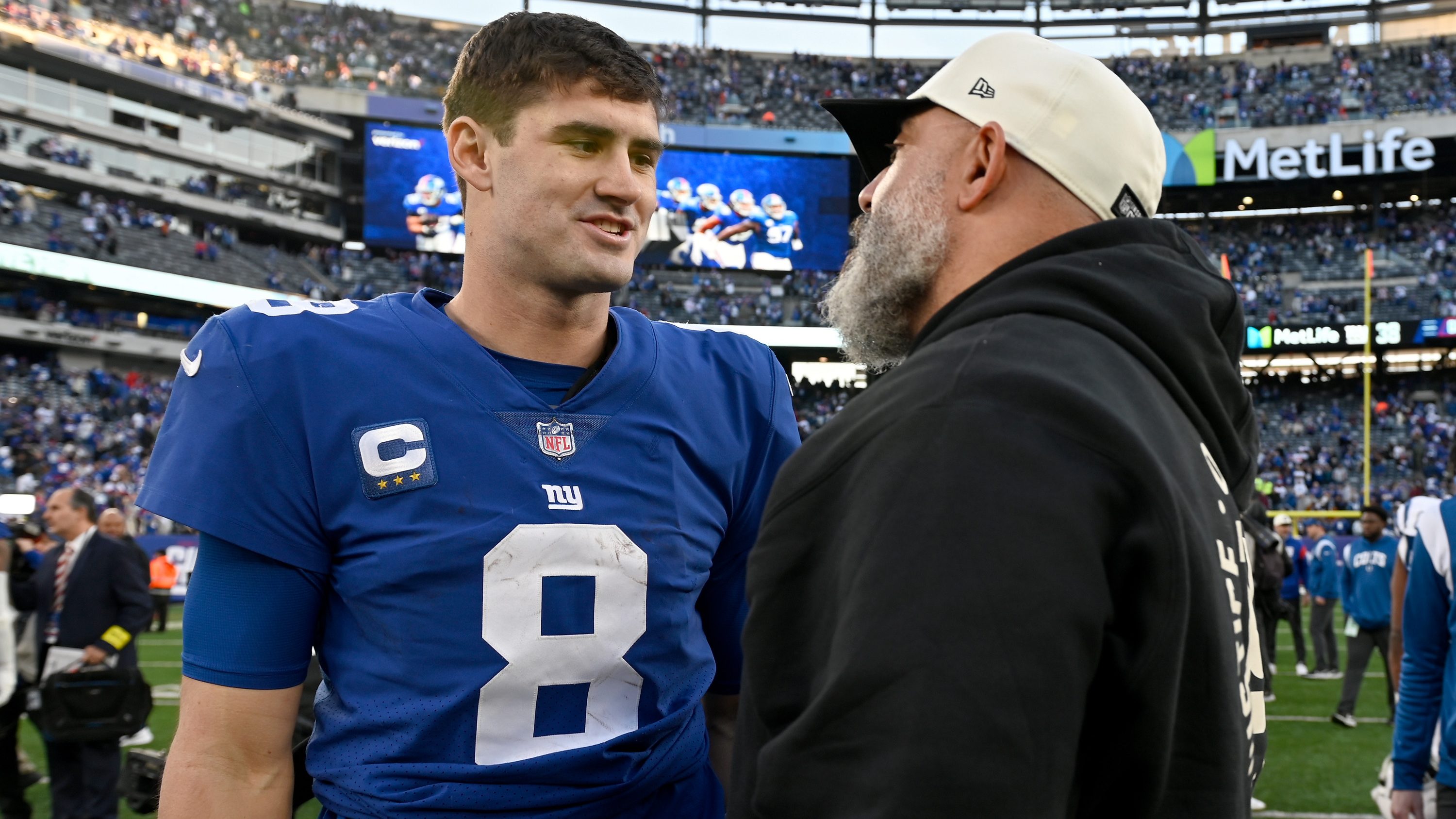 Daniel Jones' Giant Breakout Among Top Reactions From Week 17