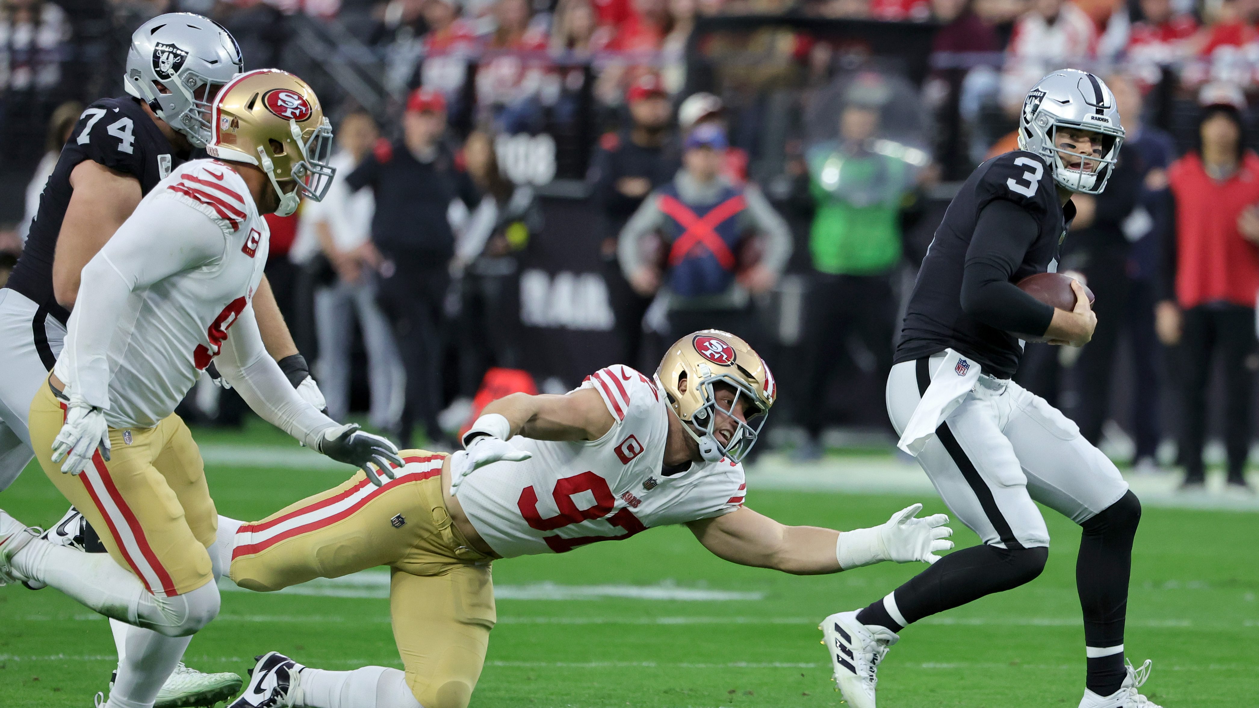 49ers DL Arik Armstead sidelined with knee sprain; DT Javon Kinlaw