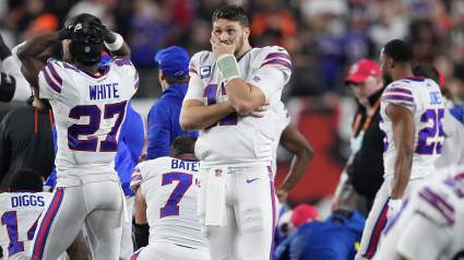 Bills’ Josh Allen, Stefon Diggs React to Damar Hamlin’s Collapse