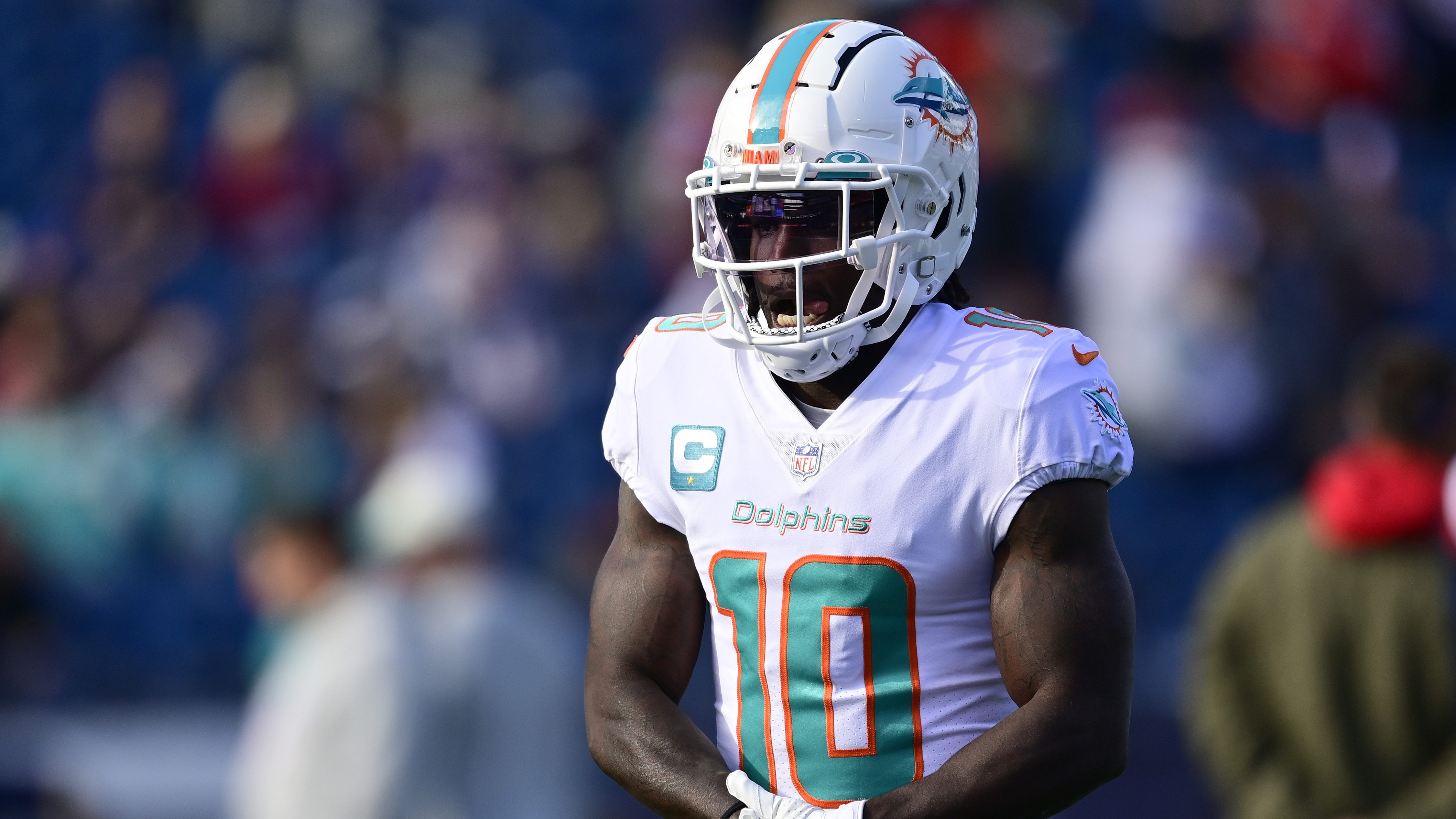 Dolphins WR Tyreek Hill Posts Strong Message Ahead Bills Matchup