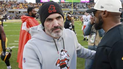 Browns Front Office Drops Message for Jadeveon Clowney After Blowup