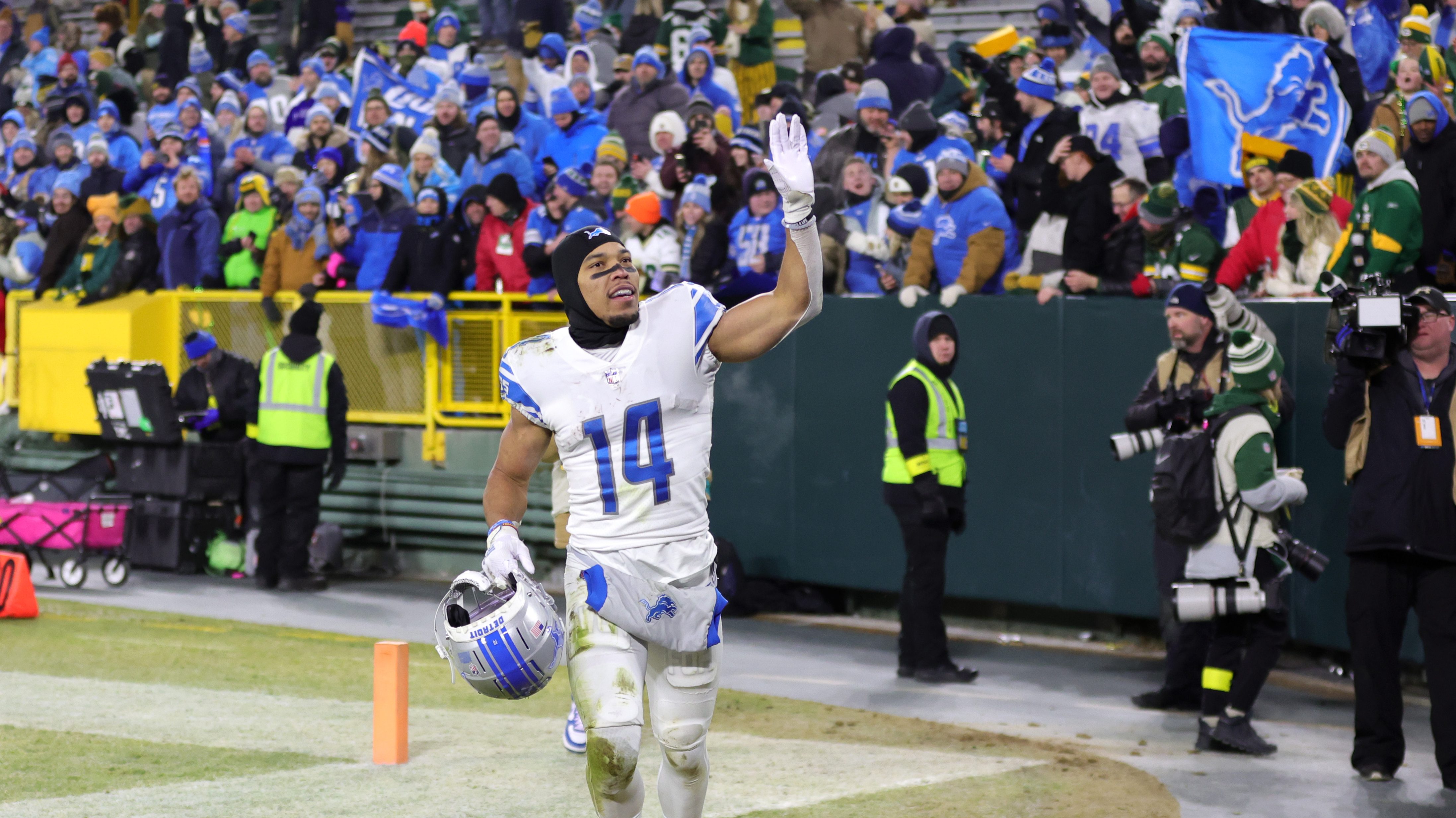 Recap: Lions upset Packers in season finale, 37-30