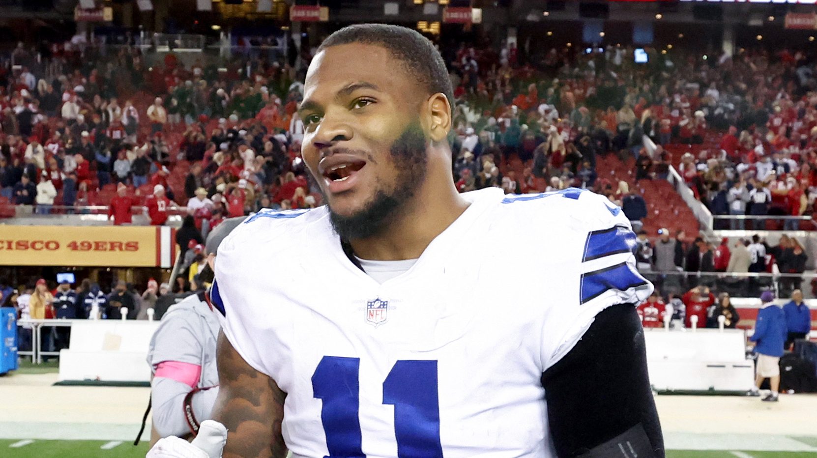 Cowboys Star Micah Parsons Calls Out 49ers WR Deebo Samuel After