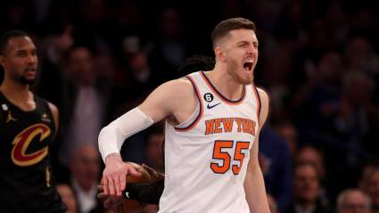 Knicks Offseason Signing Says He’s ‘Letting the Fans Down’ as Trade Talks Heat Up