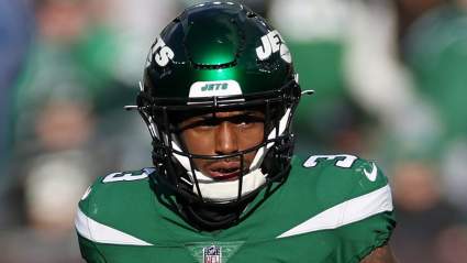 Jets Veteran Starter’s Contract ‘Puts Him in Jeopardy’ of Being Cut