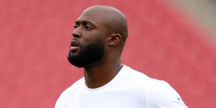 Leonard Fournette, Buccaneers React to Damar Hamlin On-Field Collapse