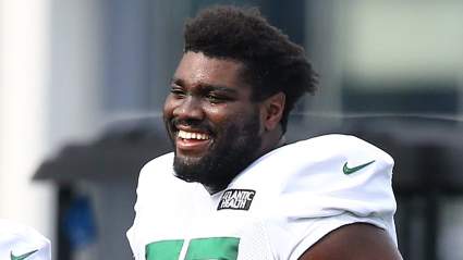 Photos of ‘Slim’ Mekhi Becton Go Viral on Jets Twitter [LOOK]