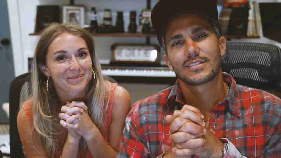 Hallmark's Alexa & Carlos PenaVega Announce 'We Are Back'