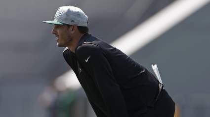 Jets Urged to Pull the Plug on ‘Puzzling Hire,’ Stick With Polarizing Figure