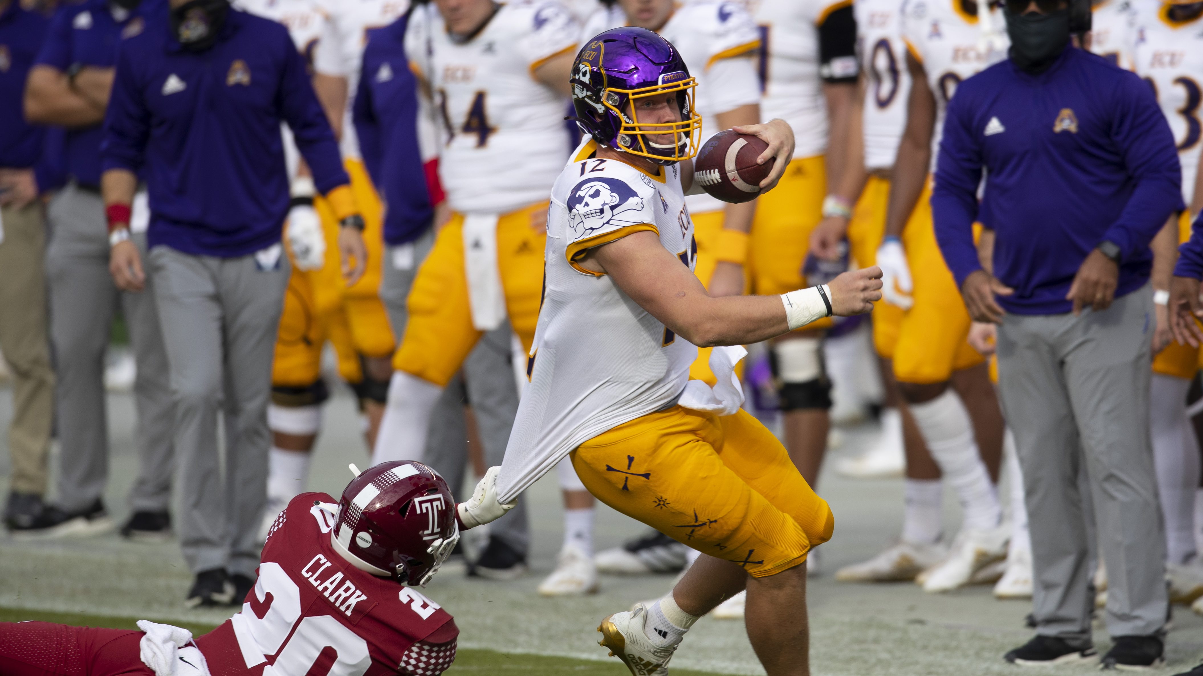 Holton Ahlers - Football - East Carolina University Athletics