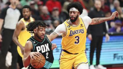 Anthony Davis Issues Cryptic Reaction to Hate from Lakers Fans