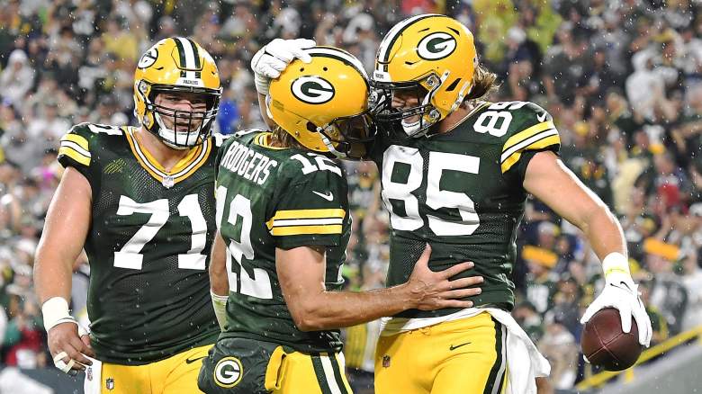 Green Bay Packers tight end Robert Tonyan (85) celebrates with