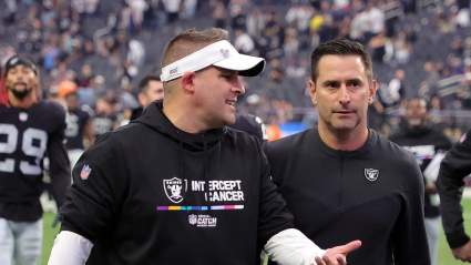 Insider Projects Raiders to Trade 3 Picks to Land 6-Foot-4 QB With Big Arm