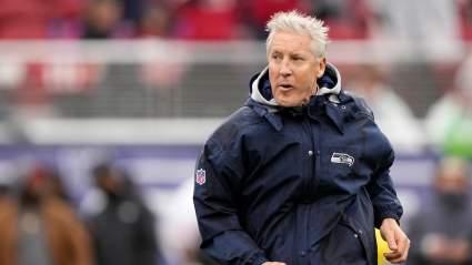 Seahawks Urged to Sign Top-Rated Defensive Free Agent for 2023